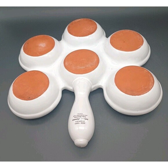 Style Eyes Baum Brothers Embossed Whiteware Baking Dish With 6 Round Cups - Picture 9 of 10